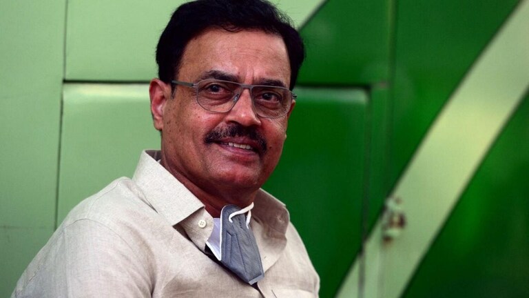 गांगुलीला त्या बद्दल बोलायची काहीच गरज नव्हती! Kohli सोबतच्या वादावर दिलीप वेंगसरकरांचं परखड मत Mumbai Tak