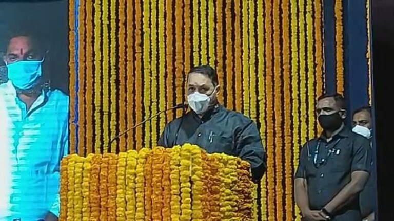 अमली पदार्थ तालुका आणि छोट्या शहरांत येऊन पोहचले, समुळ उच्चाटन करण्याची गरज – गृहमंत्री वळसे पाटील Mumbai Tak