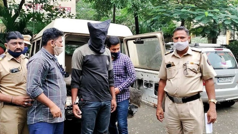 डोंबिवली : अल्पवयीन मुलीचा विनयभंग केल्याप्रकरणी भाजप कार्यकर्त्याला अटक Mumbai Tak