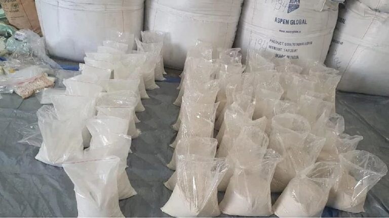 सुशांत प्रकरणानंतर मुंबईला म्हटलं गेलं ड्रग्ज कॅपिटल, बघा 3000 किलो ड्रग्स जाणार होतं कुठे? Mumbai Tak