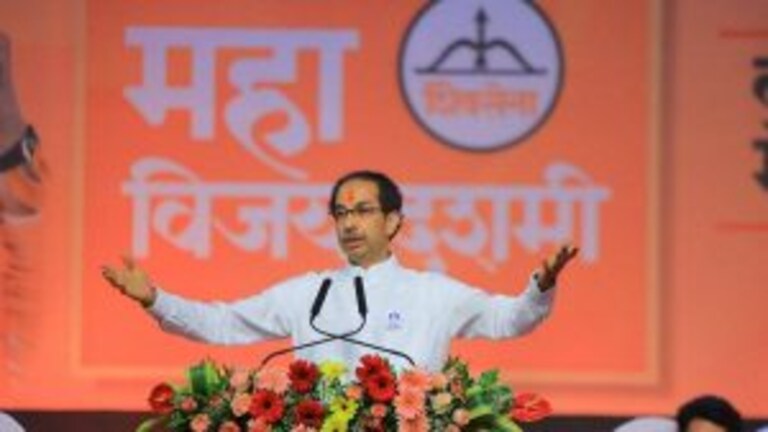 शिवसेनेचा दसरा मेळावा शिवतीर्थावर नाही तर ‘या’ ठिकाणी होणार Mumbai Tak