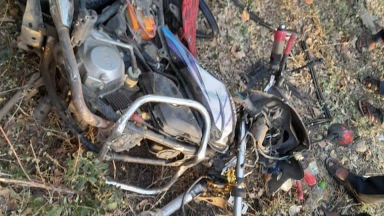 नागपुरात भीषण अपघात, बाइकवरील तिघांचा जागीच मृत्यू Mumbai Tak
