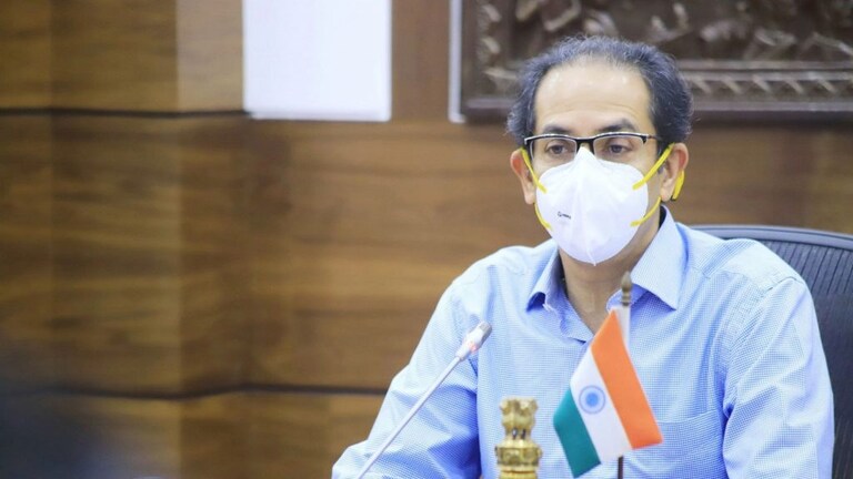 Shiv Sena MLA:  ‘मातोश्री’ला बदनाम करणाऱ्या आमदाराला उद्धव ठाकरेंनी तात्काळ पक्षातून बडतर्फ करावं’ Mumbai Tak