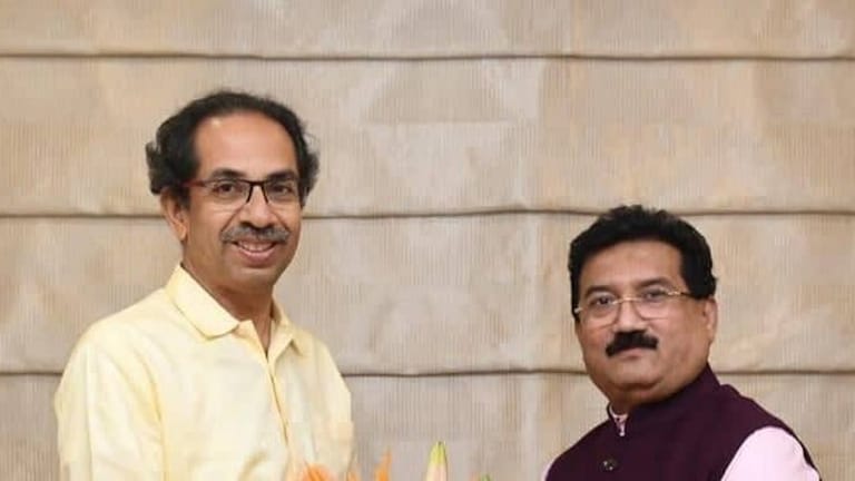 Shiv Sena Yashwant jadhav: मुंबई महापालिकेच्या ‘वजिरा’ला शह देऊन ‘राजा’ होणार चेकमेट? Mumbai Tak