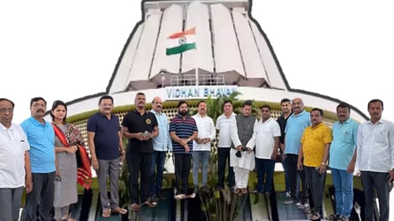 शिवसेनेविरोधात बंड करणाऱ्या एकनाथ शिंदेंसह १६ जणांची आमदारकी जाणार? Mumbai Tak