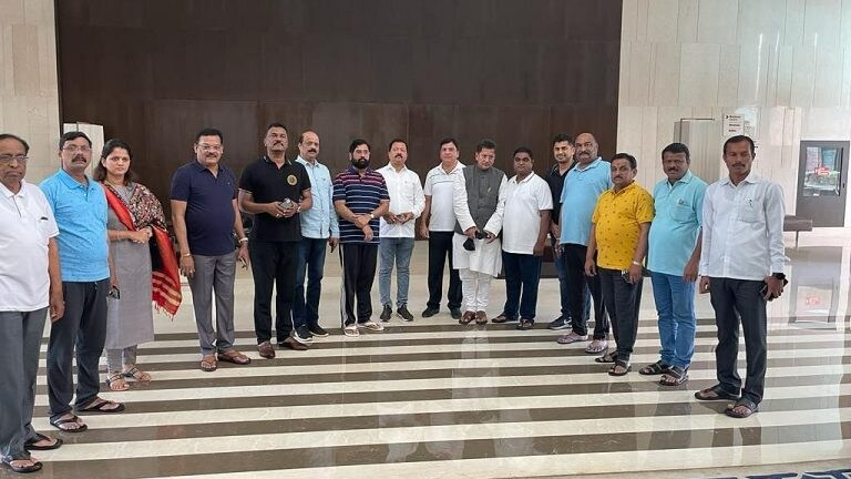 Maharashtra Political crisis : शिवसेना फुटली! एकनाथ शिंदेंची ‘बेरीज’ झाली? Mumbai Tak