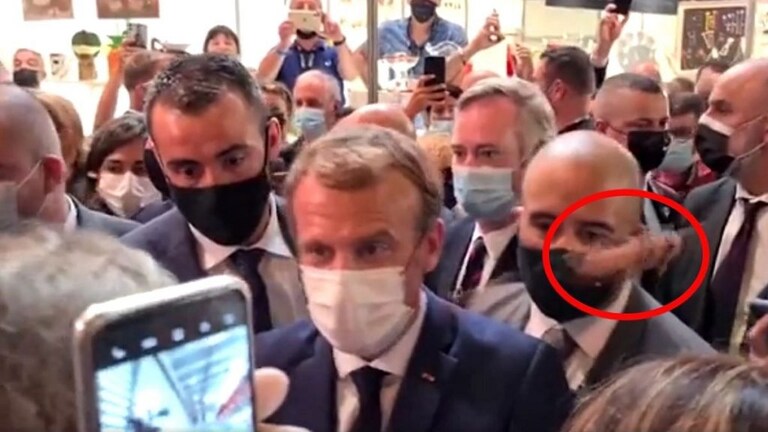 फ्रान्सच्या राष्ट्राध्यक्षांना फेकून मारलं अंडं; कॅमेऱ्यात कैद झाली घटना Mumbai Tak