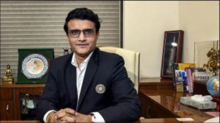 Omicron Varient : भारताचा दक्षिण आफ्रिका दौरा ठरल्याप्रमाणेच होणार – सौरव गांगुली Mumbai Tak