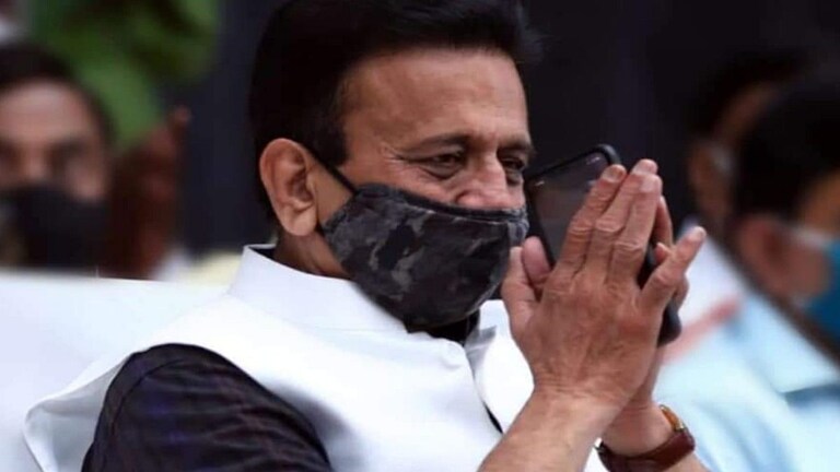 गिरीश महाजन यांनी पहाटेच्या शपथविधीवरुन अजित पवारांना पुन्हा डिवचलं, एका रात्रीत… Mumbai Tak