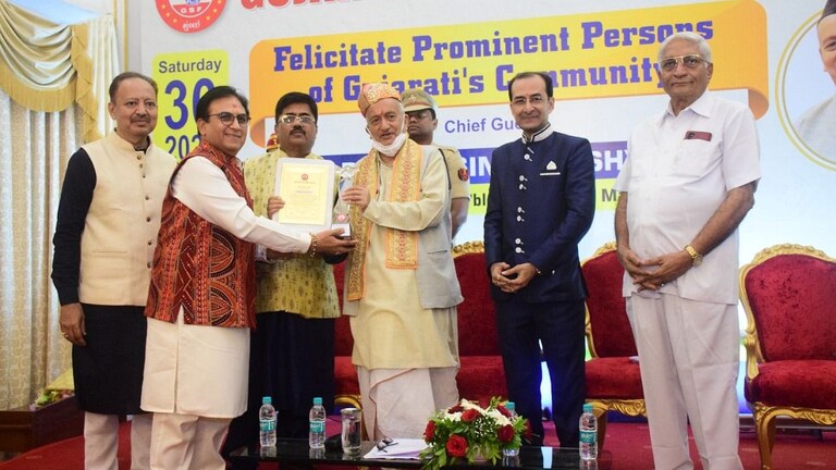 महाराष्ट्रात मराठी भाषा शिकली पाहिजे, गुजराती समाजाला राज्यपाल भगतसिंह कोश्यारीचं संबोधन Mumbai Tak