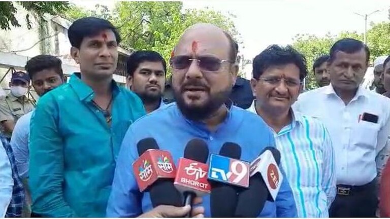 जे स्वतः स्टेबल नाहीत त्यांनी…गुलाबराव पाटलांनी डागली मनसेवर तोफ Mumbai Tak