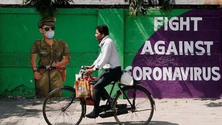 World Happiness Report : भारताच्या क्रमवारीत सुधारणा पण कामगिरी अजुनही निराशाजनकच Mumbai Tak