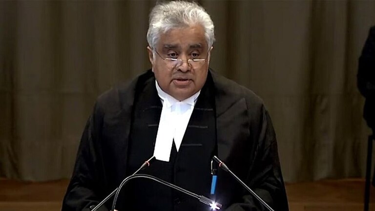 कुलभूषण जाधवांचा खटला १ रूपयात लढणारे हरीश साळवे आता शिवसेना बंडखोर आमदारांचे वकील Mumbai Tak