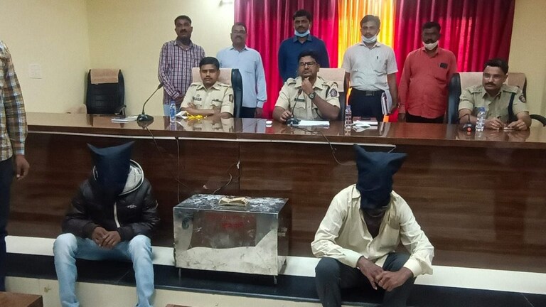 हिंगोली : मंदिरातील दानपेट्या चोरी करणाऱ्यांना पोलिसांनी केली अटक Mumbai Tak