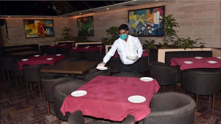 कर्जबाजारी होण्यापासून वाचवा ! हॉटेल असोसिएशनचं महापालिका आयुक्तांना साकडं Mumbai Tak