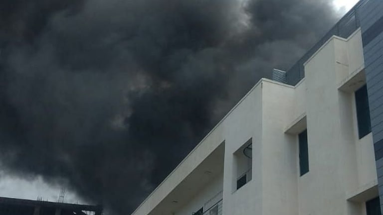 Pune : IISER लॅबमध्ये आग, अग्निशमन दलाच्या जवानांकडून परिस्थितीवर नियंत्रण Mumbai Tak