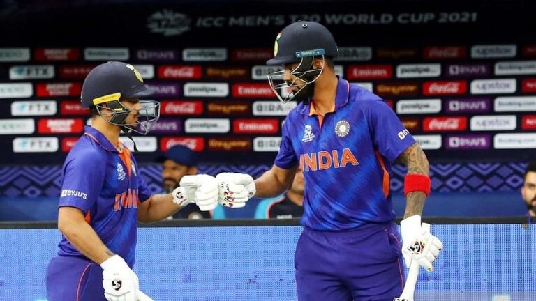 T20 WC: ‘रोहितला ओपनिंगला का नाही पाठवलं?’, सुनील गावसकर प्रचंड संतापले Mumbai Tak