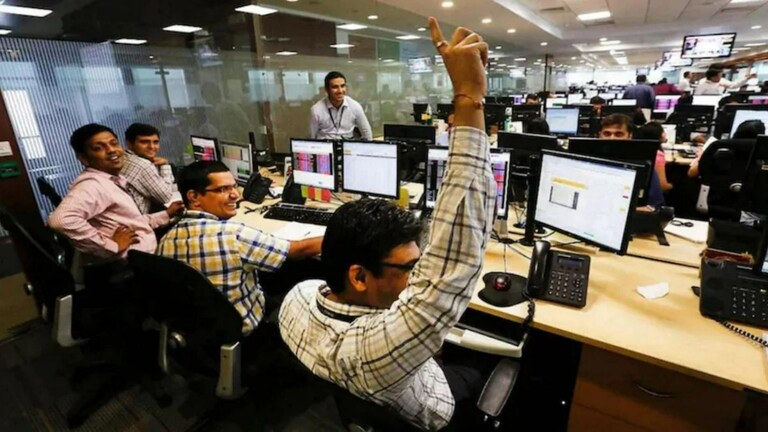 New Labour Code: तीन दिवस सुट्टी, पुरुष-महिलांना समान वेतन, पीएफ अधिक आणि बरच काही… Mumbai Tak