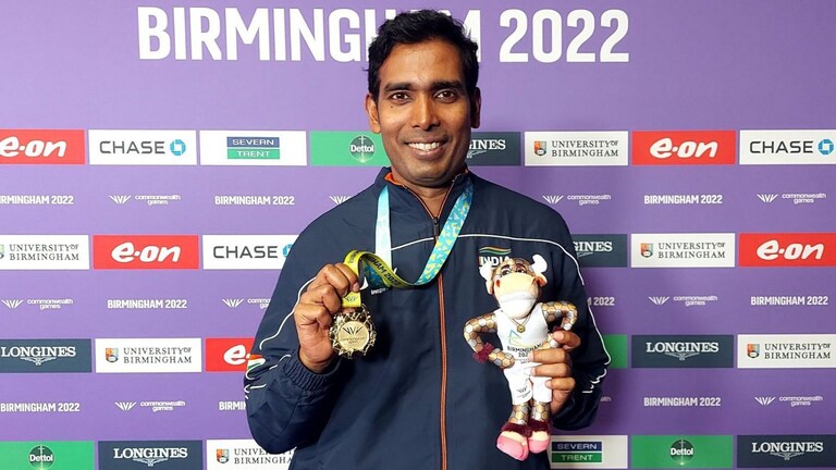 वय 40 वर्ष, 7 सुवर्णपदकांसह 13 पदकं, अचंता शरथ कमलचा प्रेरणादायी प्रवास Mumbai Tak