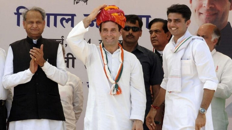 भारत जोडो यात्रा राजस्थानच्या वाटेवर : काँग्रेस हायकमांडला मात्र पायलट-गेहलोतांचं टेन्शन Mumbai Tak