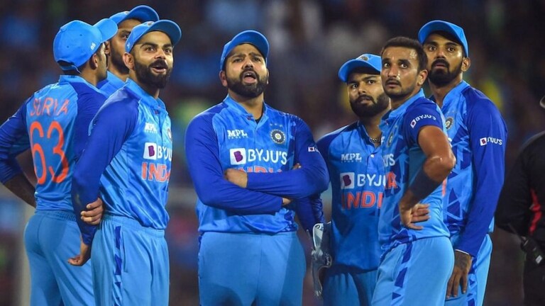 T20 World Cup Squad: टी-20 विश्वचषकासाठी भारत संघ बदलणार?, ICC चा ‘तो’ नियम येणार कामी Mumbai Tak