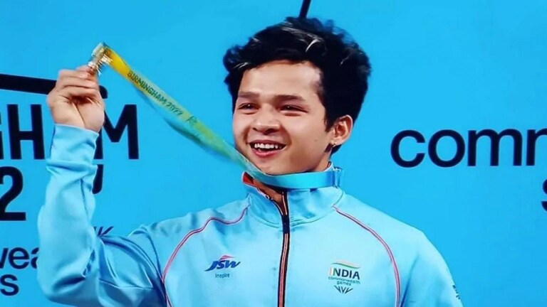 दोन वेळा दुखापत, बांबूच्या साहाय्याने सराव अन् सुवर्ण पदक, असा होता जेरेमी लालरिनुंगाचा प्रवास Mumbai Tak