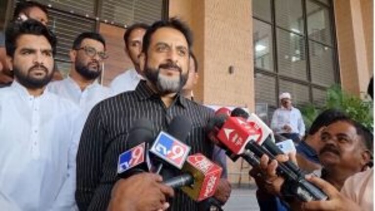 फडणवीससाहेब एकटे औरंगाबादमध्ये फिरलात तर लोक हंड्याने मारतील-इम्तियाज जलील Mumbai Tak