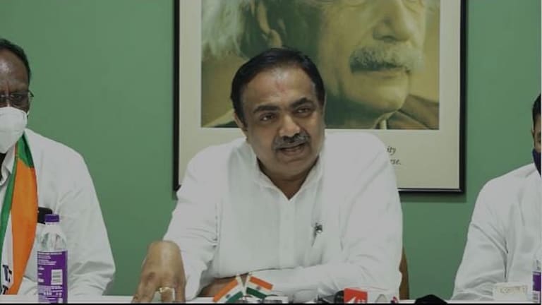 जयंत पाटलांकडून राज ठाकरेंना बुजगावण्याची उपमा, म्हणाले… Mumbai Tak