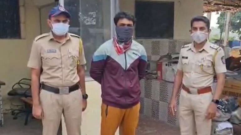 कल्याण: तरुणीसोबत शारीरिक संबंध, गर्भपात.. बोहल्यावर चढण्याअगोदर पोलिसांनी आवळल्या नवरदेवाच्या मुसक्या Mumbai Tak