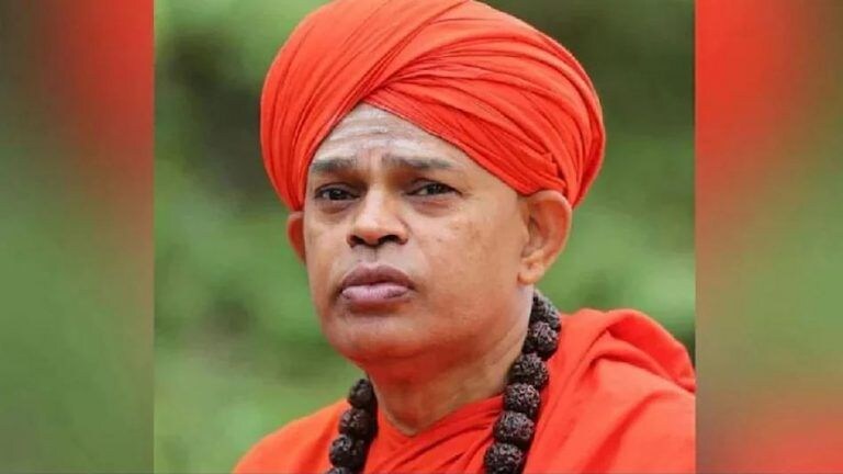 कर्नाटकच्या लिंगायत मठाचे मठाधीश शिवामूर्ती यांना लैंगिक शोषणाच्या आरोपाखाली अटक Mumbai Tak