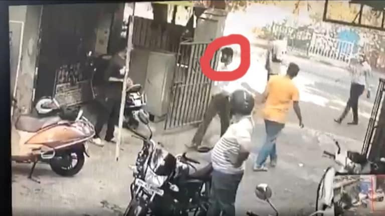 रियाज काझींकडून अँटिलीया प्रकरणातले काही पुरावे नष्ट करण्याचा प्रयत्न – NIA ला संशय Mumbai Tak