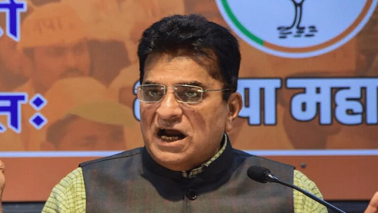 किरीट सोमय्यांनी कोल्हापुरात जाऊन अखेर मंत्री हसन मुश्रीफांविरोधात दाखल केली तक्रार Mumbai Tak