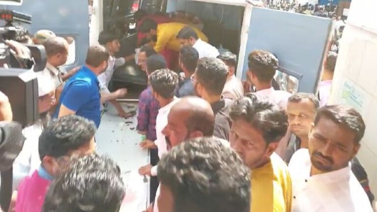 कोल्हापूर : …अन् दबा धरून बसलेल्या काळाने घातली झडप; चार कॉलेज तरुणींचा मृत्यू Mumbai Tak