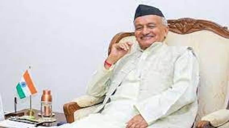 हा महाराष्ट्र! इथे मराठीत बोललं पाहिजे! राज्यपाल भगतसिंह कोश्यारींनी जाहीर कार्यक्रमात सुनावलं Mumbai Tak