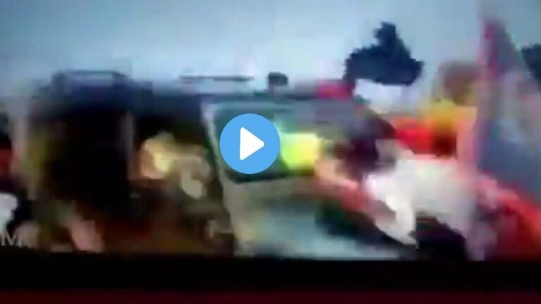 लखीमपूर खीरी : शेतकऱ्यांना गाडीने उडवतानाचा ‘तो’ व्हिडीओ आला समोर Mumbai Tak