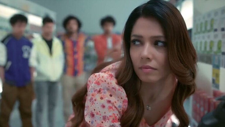 Layer’r Shot Ad : बॉडी स्प्रेच्या जाहिरातींवर गँगरेपला प्रोत्साहन देण्याचा आरोप?, केंद्राच्या नोटीसमध्ये काय? Mumbai Tak