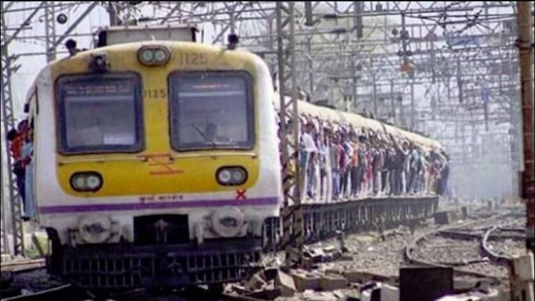 धक्कादायक ! वसई लोकलमध्ये तरुणीवर जीवघेणा हल्ला करत लुटलं Mumbai Tak