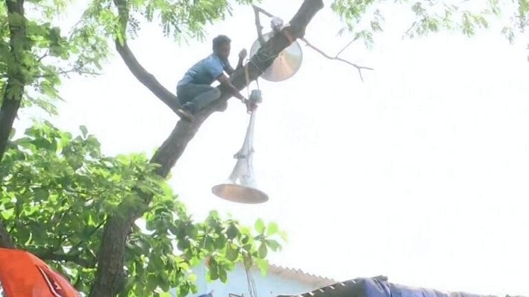 भोंग्याच्या वादावर तोडगा निघणार?; सरकारने बोलावलेल्या बैठकीला राज ठाकरे जाणार नाही Mumbai Tak