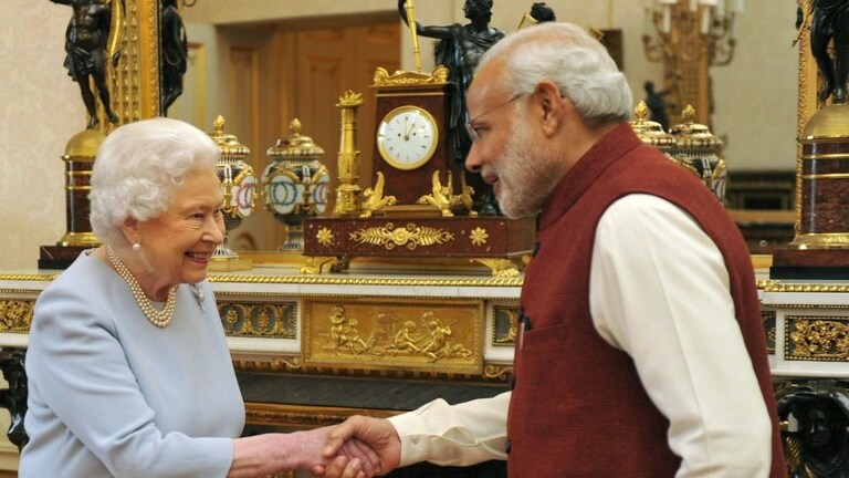 Queen Elizabeth II Death : भारतात एक दिवसाचा राष्ट्रीय दुखवटा जाहीर; केंद्राचा निर्णय Mumbai Tak