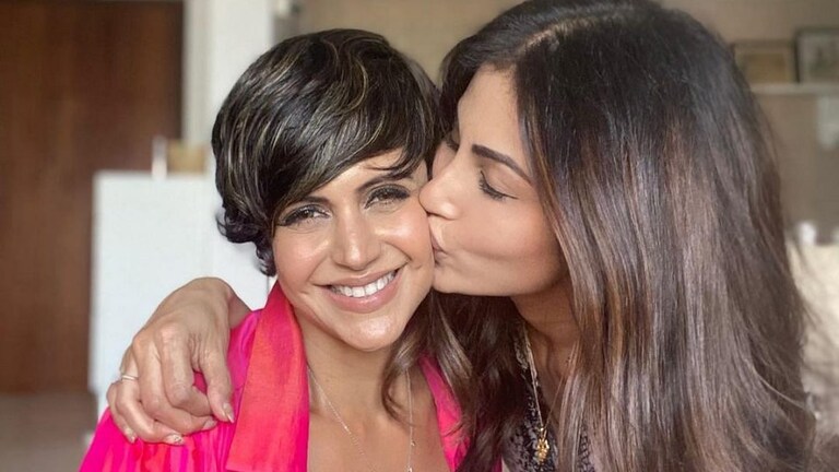 मंदिरा बेदीने ‘खास’ फोटो शेअर करत मौनी रॉयला दिल्या वाढदिवसाच्या शुभेच्छा! Mumbai Tak