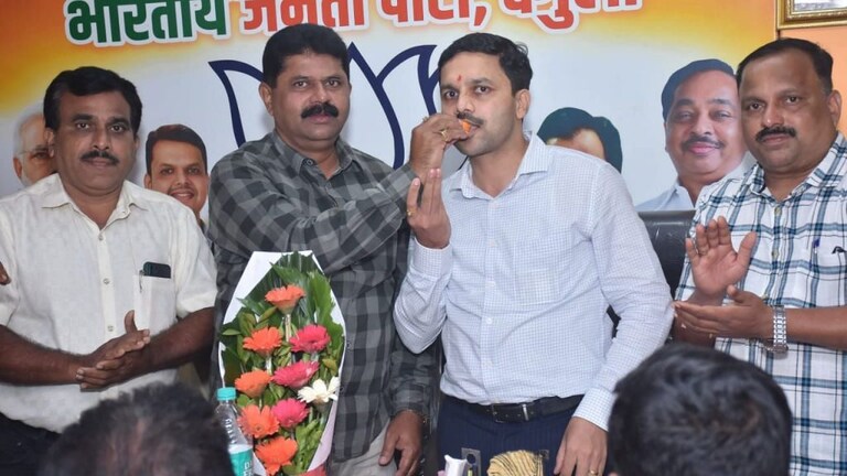राणेंनी शिवसेनेला पुन्हा डिवचलं ! संतोष परब हल्ला प्रकरणातील आरोपीलाच जिल्हा बँकेचं अध्यक्षपद Mumbai Tak