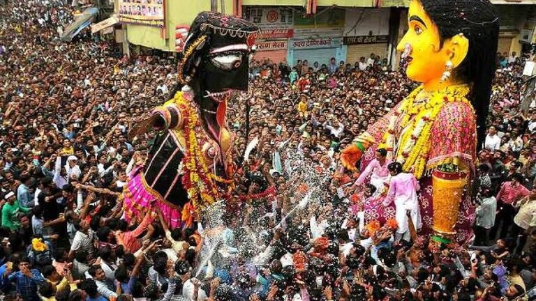 इळा पिळा घेऊन जागे मारबत : काय आहे मारबतीचा इतिहास आणि परंपरा… Mumbai Tak