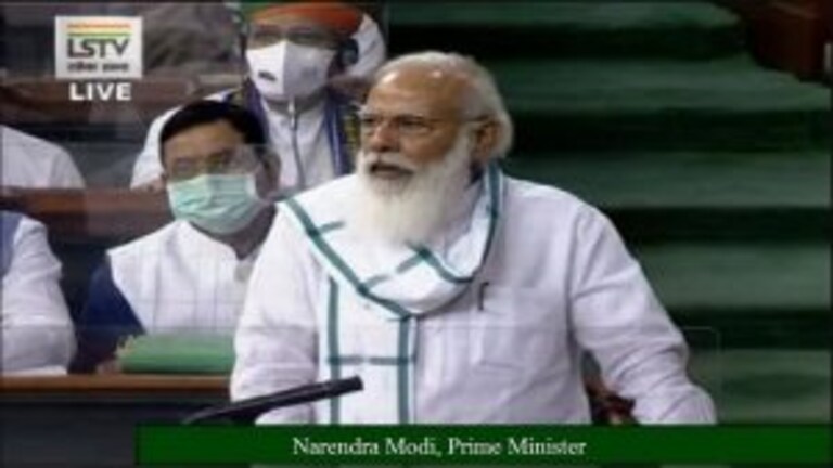 Monsoon Session : अधिवेशनाची वादळी सुरुवात, पंतप्रधान मोदी बोलण्यासाठी उठताच विरोधकांचा गदारोळ Mumbai Tak