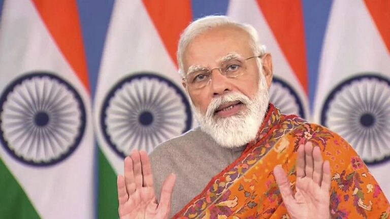 PM Narendra Modi यांचं ट्विटर अकाऊंट हॅक, बिटकॉईनबद्दल केली होती घोषणा Mumbai Tak