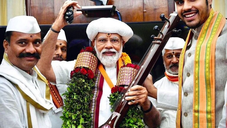 पंतप्रधान नरेंद्र मोदी आज महाराष्ट्रात! असा आहे देहू, मुंबई दौरा Mumbai Tak
