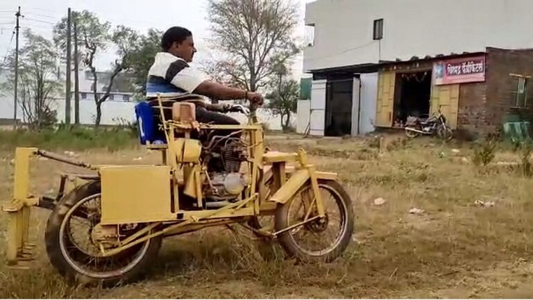 सांगलीतील रँचो! दुचाकी इंजिनचा वापर करत बनवली चारचाकी; शेतीसाठी ठरणार फायदेशीर Mumbai Tak