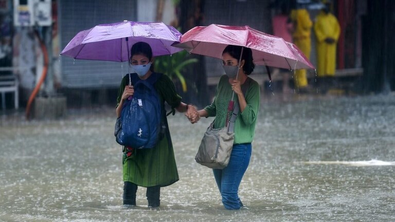 Mumbai Rain : मुंबईला रेड अलर्ट! पालघर, ठाणे, रत्नागिरीत अतिमुसळधार पावसाचा इशारा IMD issued red mumbai, pune, satara, konkan region and vidarbha
