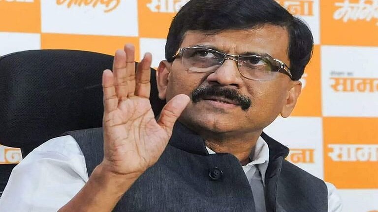 Maratha Reservation च्या प्रश्नावर रावसाहेब दानवे आणि नारायण राणे का बोलत नाहीत? -संजय राऊत Mumbai Tak