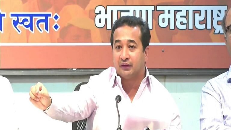 Vidhan Sabha: ‘आदित्य ठाकरेंची DNA टेस्ट करा, बाळासाहेबांचे नातू आहेत का ते तपासा’, Nitesh Rane यांचे वादग्रस्त वक्तव्य Mumbai Tak