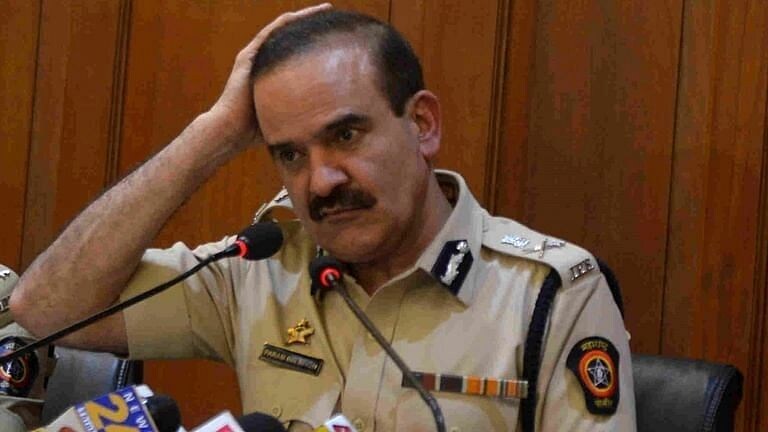 चंदीवाल कमिशनकडून Parambir Singh यांना २५ हजारांचा दंड Mumbai Tak